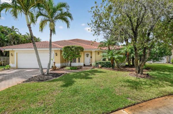 7549 Chicora Ct, Lake Worth, Florida 33467, image 1