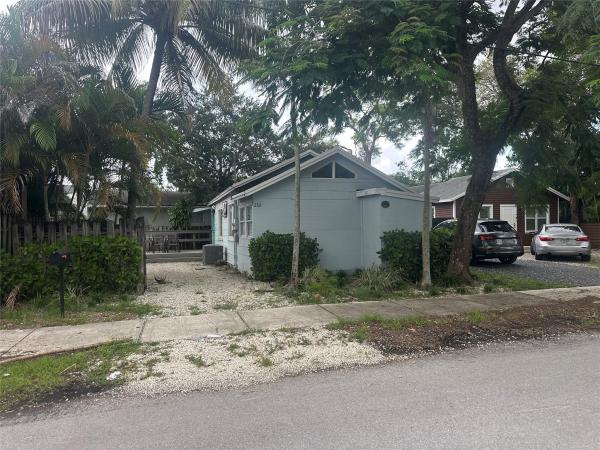 Waverly Place, 232 SW 12 Ave, Fort Lauderdale, Florida 33312, image 1