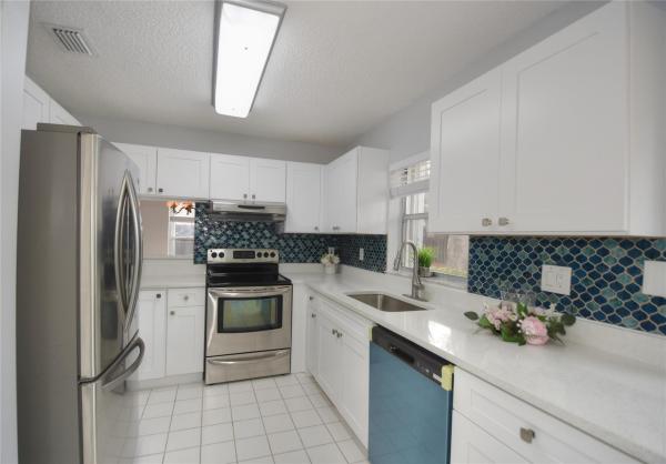 Les Chateaux, 4801 Grapevine Way, Davie, Florida 33331, image 1
