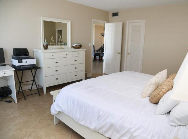 Silver Thatch Intracoastal Apartments, 521 N Riverside Dr #602, Pompano Beach, Florida 33062, image 2