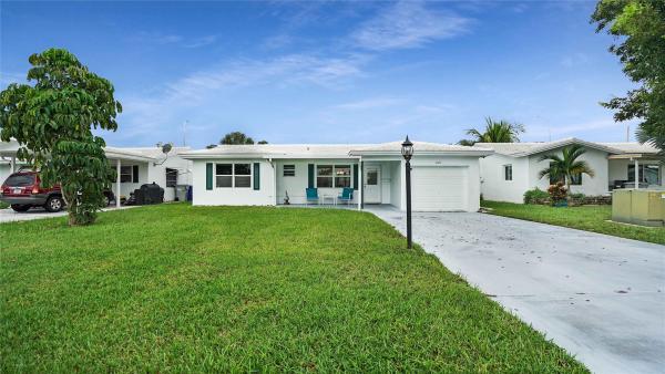 Leisureville, 3121 E Golf Blvd, Pompano Beach, Florida 33064, image 1