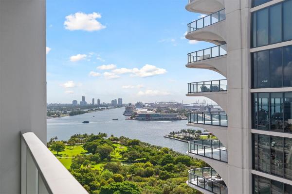 Ten Museum Park Residential, 1040 Biscayne Blvd #1908, Miami, Florida 33132, image 1
