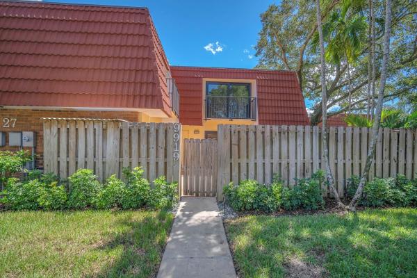 Waterford Courtyards At Jacaranda, 9919 NW 6th Ct, Plantation, Florida 33324, image 1