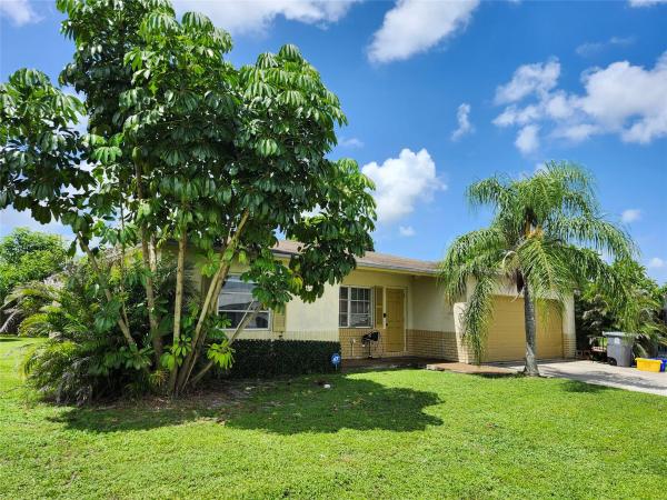 Palmetto Pines, 10720 Eureka St, Boca Raton, Florida 33428, image 1
