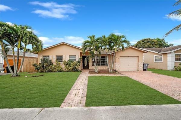 Sandalfoot Cove, 9728 SW 3rd St, Boca Raton, Florida 33428, image 1