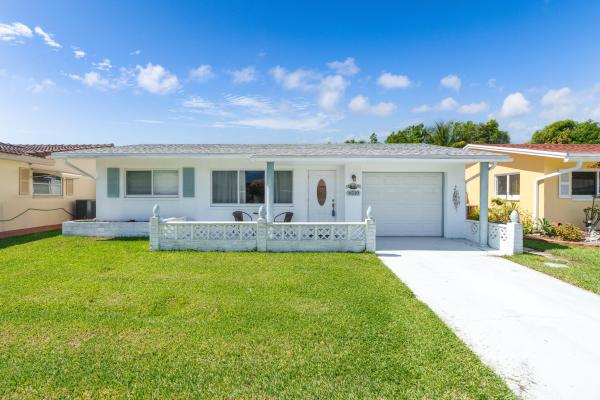 Mainlands Of Tamarac Lakes, 4510 NW 49th Ct, Tamarac, Florida 33319, image 1