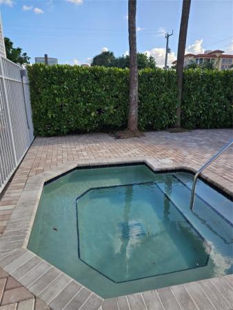 Deerfield Buccaneer, 120 NE 20th Ave #3, Deerfield Beach, Florida 33441, image 2