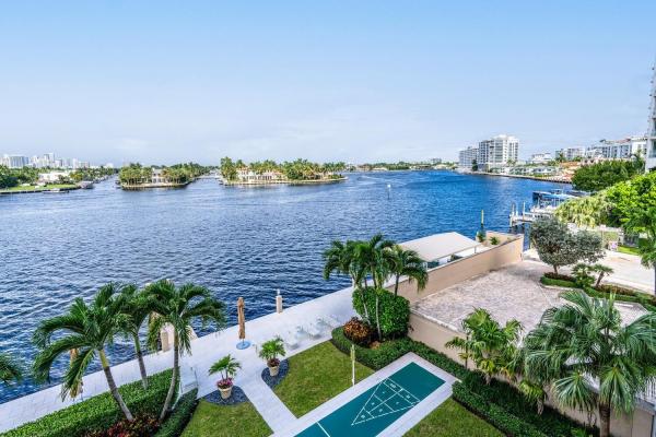 The Versailles, 215 N Birch Rd C4 #4C, Fort Lauderdale, Florida 33304, image 1