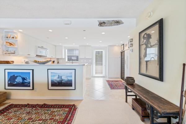 The Versailles, 215 N Birch Rd #4C, Fort Lauderdale, Florida 33304, image 2