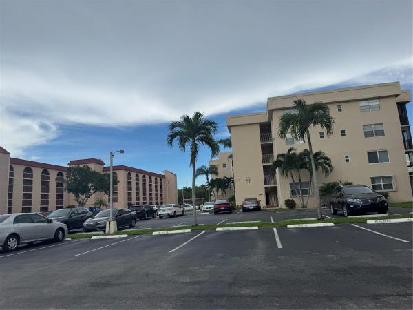 Holiday Springs, 3241 Holiday Springs Blvd #108, Margate, Florida 33063, image 1