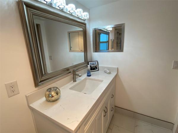 Oakridge, 1060 Oakridge F, Deerfield Beach, Florida 33442, image 2