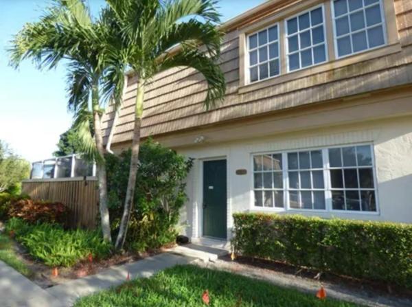 Winchester Courts, 4280 Hazel Ave D, Palm Beach Gardens, Florida 33410, image 1