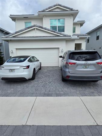 Veleiros At Crystal Lake, 4072 Veleiros Ave, Deerfield Beach, Florida 33064, image 1