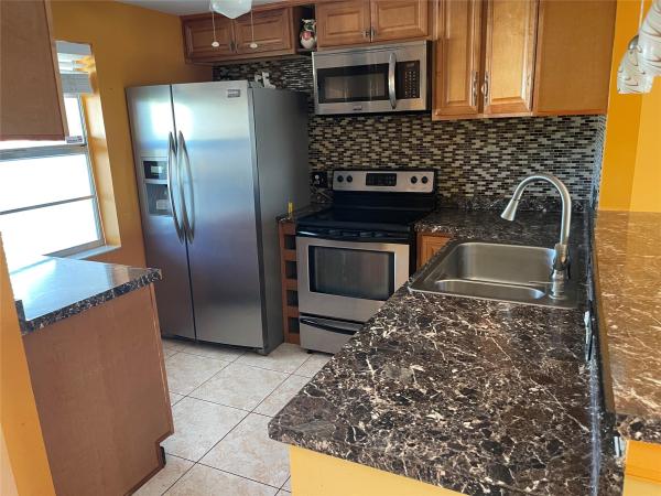 Oriole Golf & Tennis Club 2, 1025 Country Club Dr #407, Margate, Florida 33063, image 1