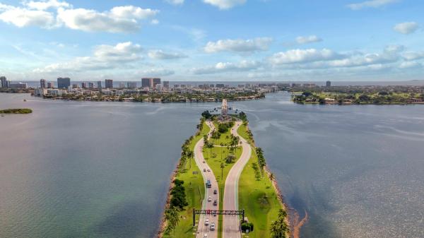 Majorca Towers, 11930 N Bayshore Dr #404, North Miami, Florida 33181, image 1