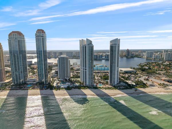 Trump Palace, 18101 Collins Ave #801, Sunny Isles Beach, Florida 33160, image 1