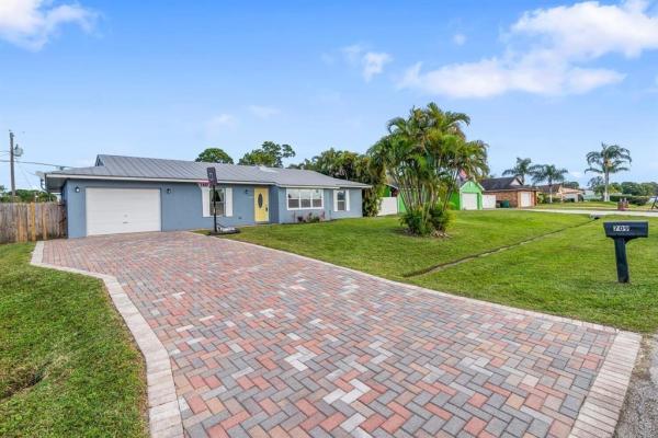 Swan Park, 709 SW Dorchester St, Port St. Lucie, Florida 34983, image 1