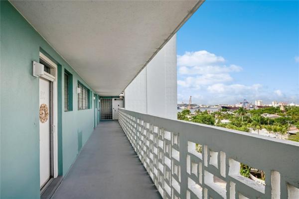 Breakwater Towers, 1900 S Ocean Dr #810, Fort Lauderdale, Florida 33316, image 1