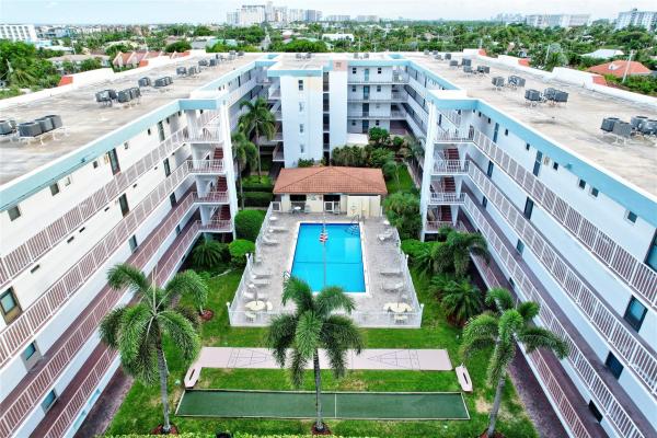 Poinciana By The Sea, 4629 Poinciana St #204, Lauderdale By The Sea, Florida 33308, image 1