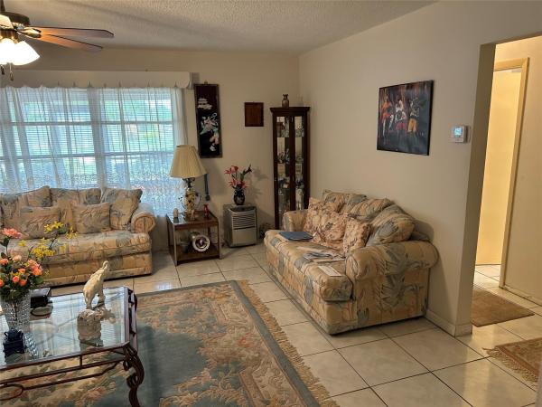 Oakland Estates, 4500 NW 41st St, Lauderdale Lakes, Florida 33319, image 1