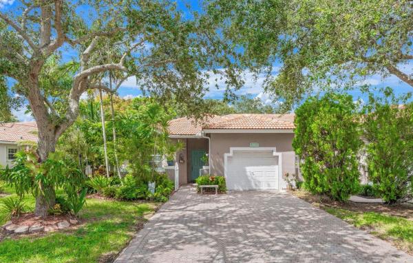 Regency Homes At Fairway Isles, 2561 E Aragon Blvd #1, Sunrise, Florida 33313, image 1