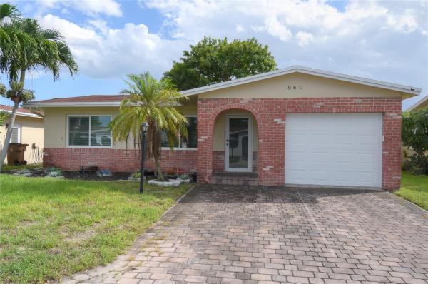 Crystal Lake Golf Villas, 960 NW 49th St, Deerfield Beach, Florida 33064, image 1