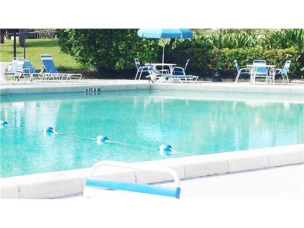 Environ Towers 1, 7100 Radice Ct #807, Lauderhill, Florida 33319, image 1