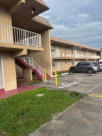 301 NW 177 St #128, Miami Gardens, Florida 33169, image 1