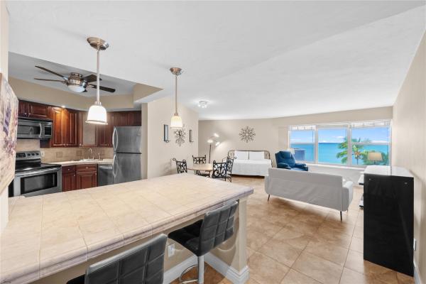 Royal Ambassador, 3700 Galt Ocean Dr #409, Fort Lauderdale, Florida 33308, image 1