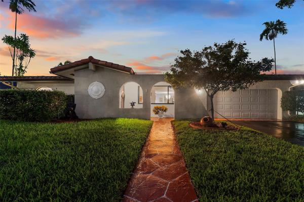 Pembroke Lakes, 1730 NW 118th Ave, Pembroke Pines, Florida 33026, image 1