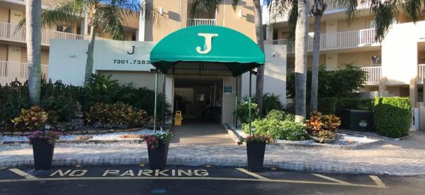 7361 Granville Dr #303, Tamarac, Florida 33321, image 1