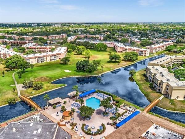 Sunrise Lakes 3, 9660 Sunrise Lakes Blvd #301, Sunrise, Florida 33322, image 1