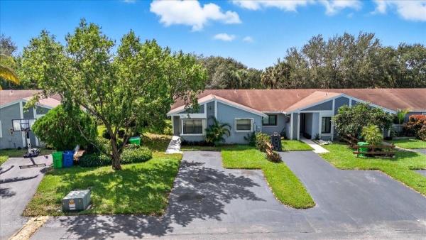 Heftler Townhouses At Red Bridge, 8024 NW 41st Ct, Sunrise, Florida 33351, image 1