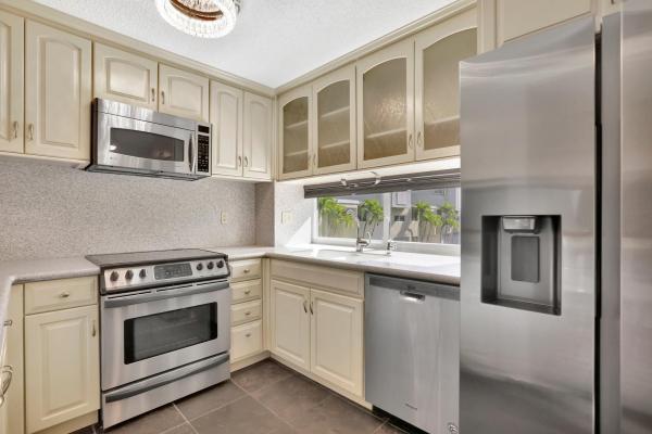 Residences De Provence, 884 SE 9th Ave #1, Deerfield Beach, Florida 33441, image 1
