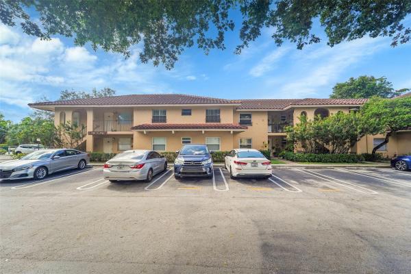 Cardinal Place, 9182 NW 40th St #202-2, Coral Springs, Florida 33065, image 2
