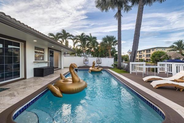 Coral Ridge Isles, 1419 NE 57th St, Fort Lauderdale, Florida 33334, image 1