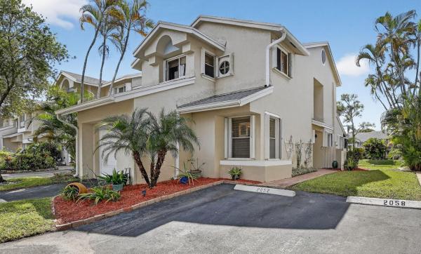 Discovery Pointe, 2052 Discovery Cir E, Deerfield Beach, Florida 33442, image 1
