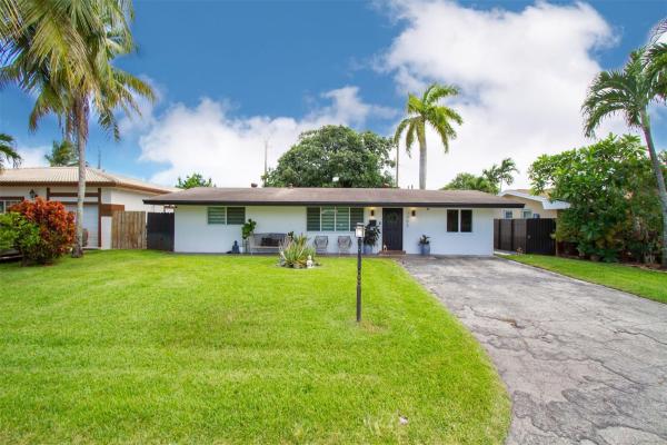 Boulevard Heights, 7700 NW 15th St, Pembroke Pines, Florida 33024, image 1