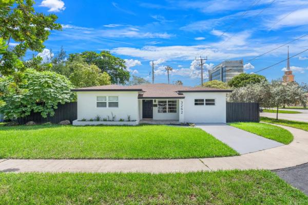 Orangebrook Golf Estates, 3262 Pierce St, Hollywood, Florida 33021, image 1