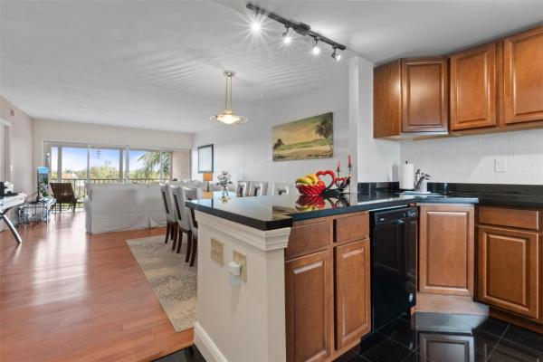 Hillsboro Cove, 1301 E Hillsboro Blvd #505, Deerfield Beach, Florida 33441, image 1