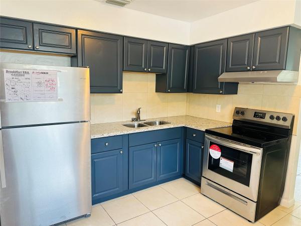 Hollywood Park, 2216 Wilson St, Hollywood, Florida 33020, image 1