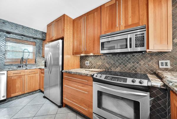 Hidden Harbor, 1775 N Andrews Sq #308W, Fort Lauderdale, Florida 33311, image 1