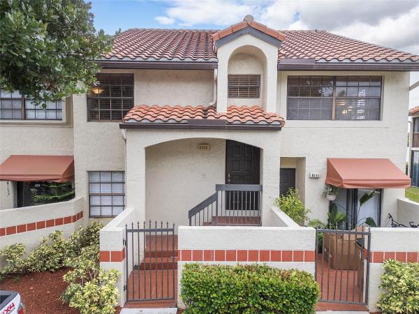 Embassy Square, 2112 Congressional Way, Deerfield Beach, Florida 33442, image 1