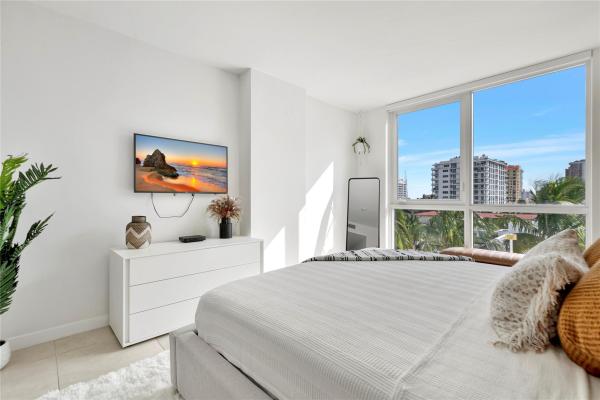 Tiffany House, 401 N Birch Rd #504, Fort Lauderdale, Florida 33304, image 1