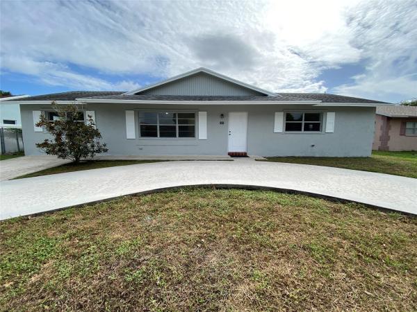 Palm Beach Lakes South, 225 Wrena Dr, West Palm Beach, Florida 33409, image 1