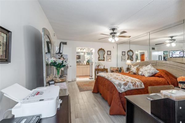 Las Vistas In Inverrary, 3601 Inverrary Dr #107, Lauderhill, Florida 33319, image 1