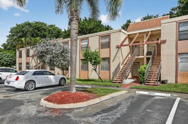 Palm Springs 3, 7360 NW 18th St #103, Margate, Florida 33063, image 1