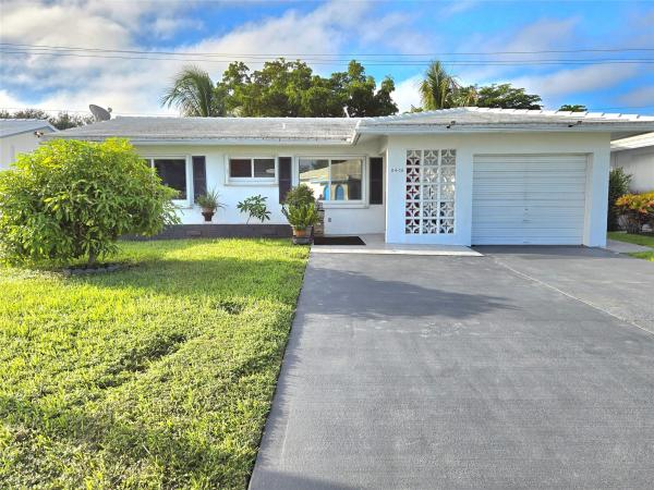 Fairhaven 11, 8406 NW 57th Ct, Tamarac, Florida 33321, image 1