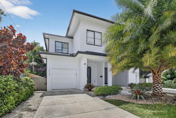 Waverly Place, 1010 SW 2 Ct, Fort Lauderdale, Florida 33312, image 1