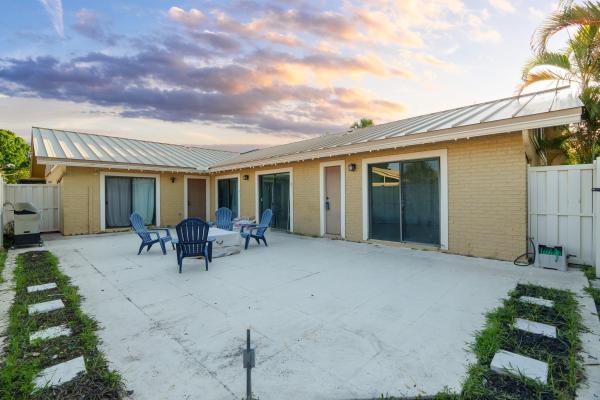 Westwood Gardens, 5651 Golden Eagle Cir, Palm Beach Gardens, Florida 33418, image 1